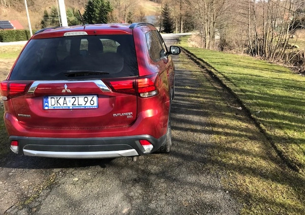 Mitsubishi Outlander cena 82000 przebieg: 78000, rok produkcji 2016 z Góra małe 254